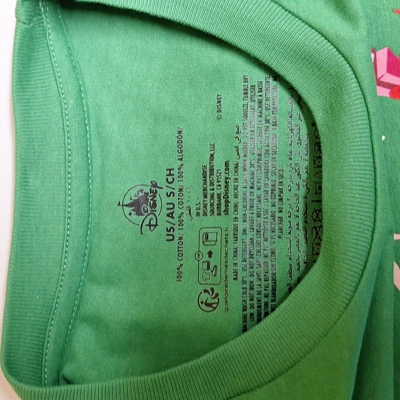 NEW! DISCONTINUED Disney Ensemble Characters Christmas T-Shirt - Mickey, Minnie - Picture 5 of 6